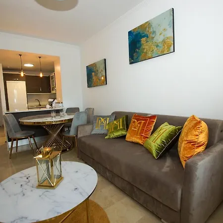 Apartment Small Oasis P&o Serviced *