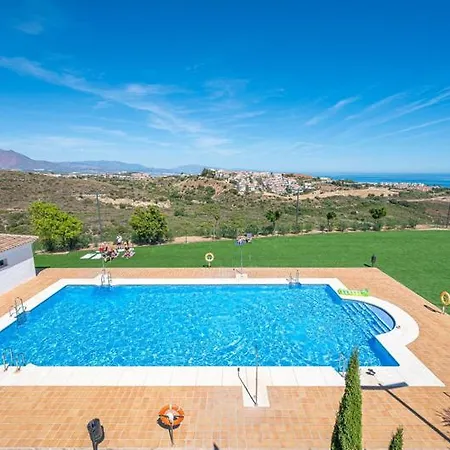 Small Oasis P&o Serviced Manilva