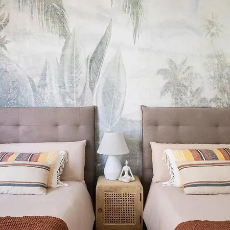 Small Oasis P&o Serviced Manilva