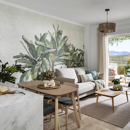 Small Oasis P&o Serviced Manilva