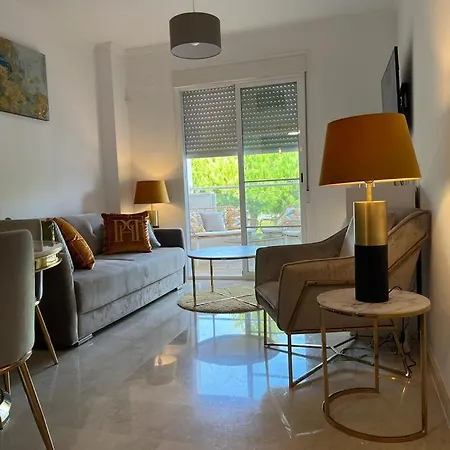 Small Oasis P&o Serviced Apartment *