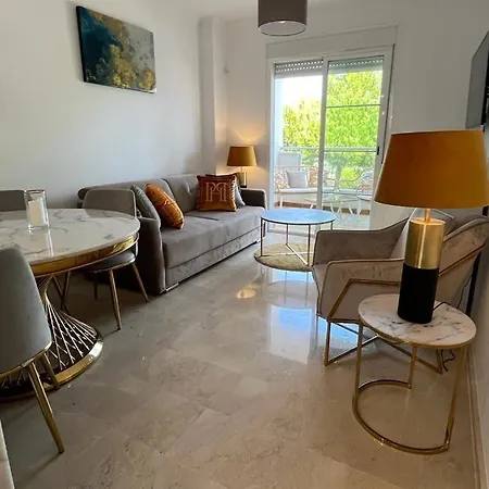 Apartment Small Oasis P&o Serviced *