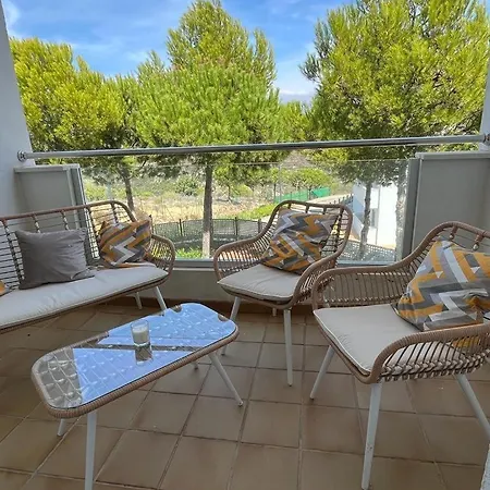 Small Oasis P&o Serviced Manilva