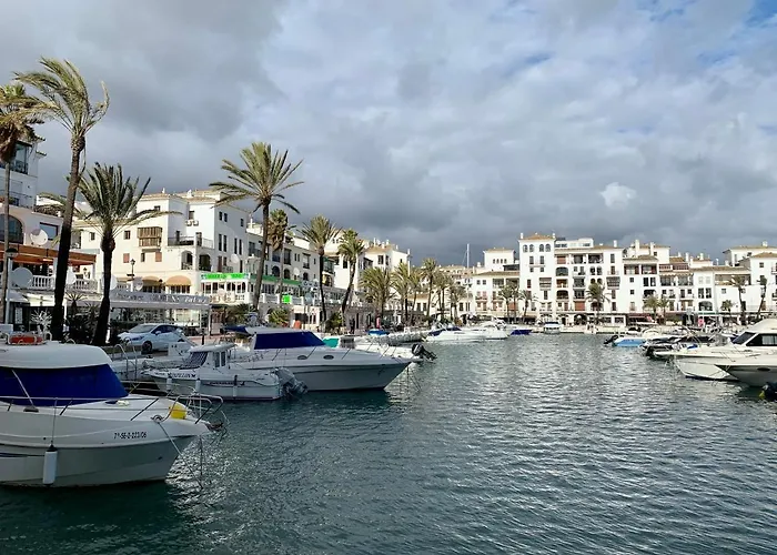 Small Oasis P&o Serviced דירה