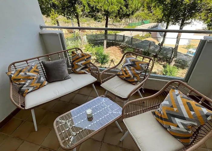 Small Oasis P&o Serviced